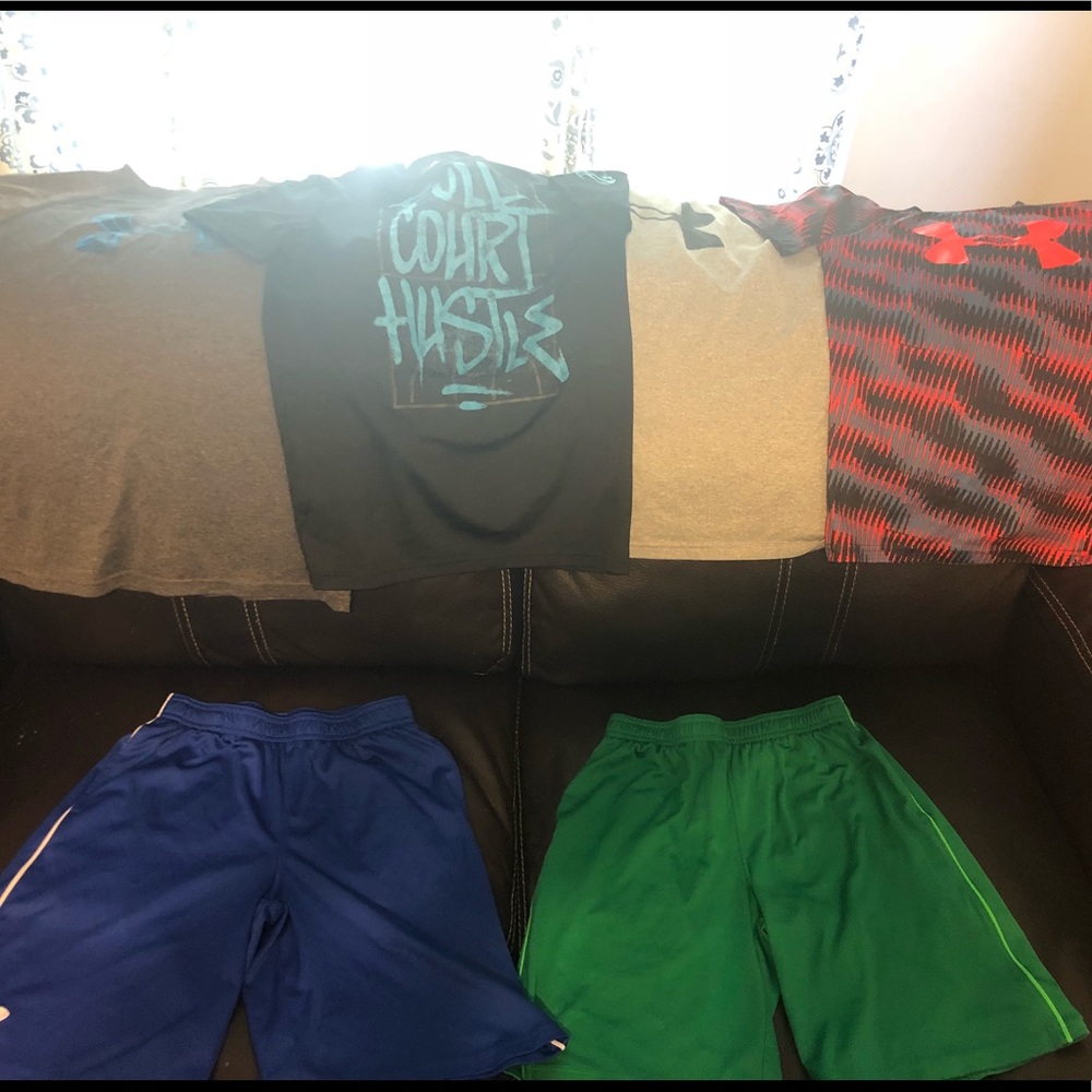 Lot of 6 Under Armour youth medium